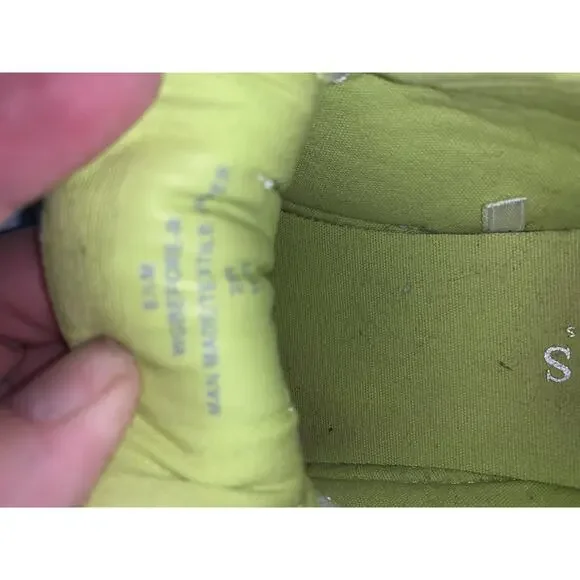 Guess White Fluorescent Yellow Slip On Women’s Tennis Shoes Sz 8.5 Med - Picture 10 of 10